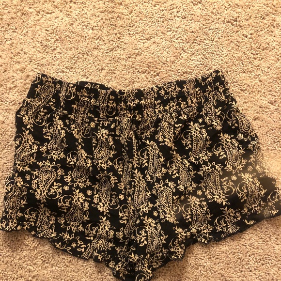 Shorts - Picture 2 of 2